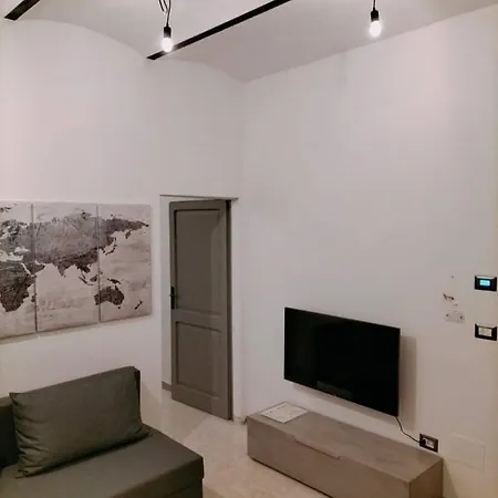 Queen Al Palazzetto Assise